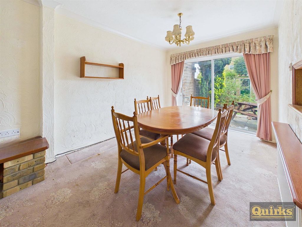 Property photo 3 of 16 Cam02342G0-Pr0237-Still004.Jpg