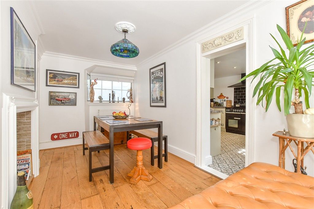 Property photo 3 of 10 Dining Room