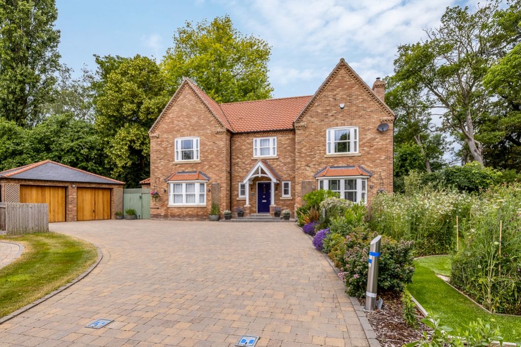 Property photo 1 of 46 4 Thorney Lane (Frampton)-10