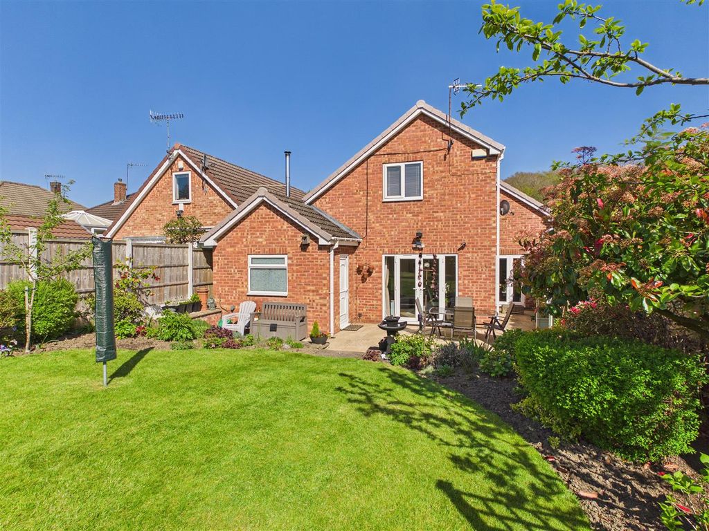 Property photo 3 of 30 Cam05476G0-Pr0190-Still010.Jpg