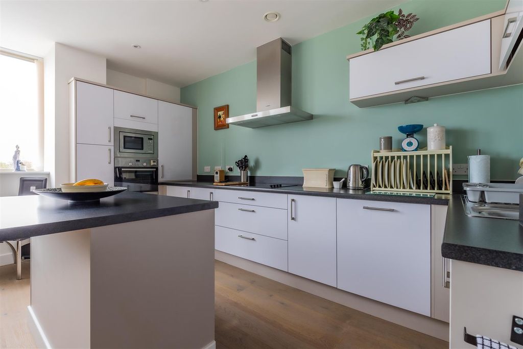 Property photo 3 of 16 17-11.Jpg