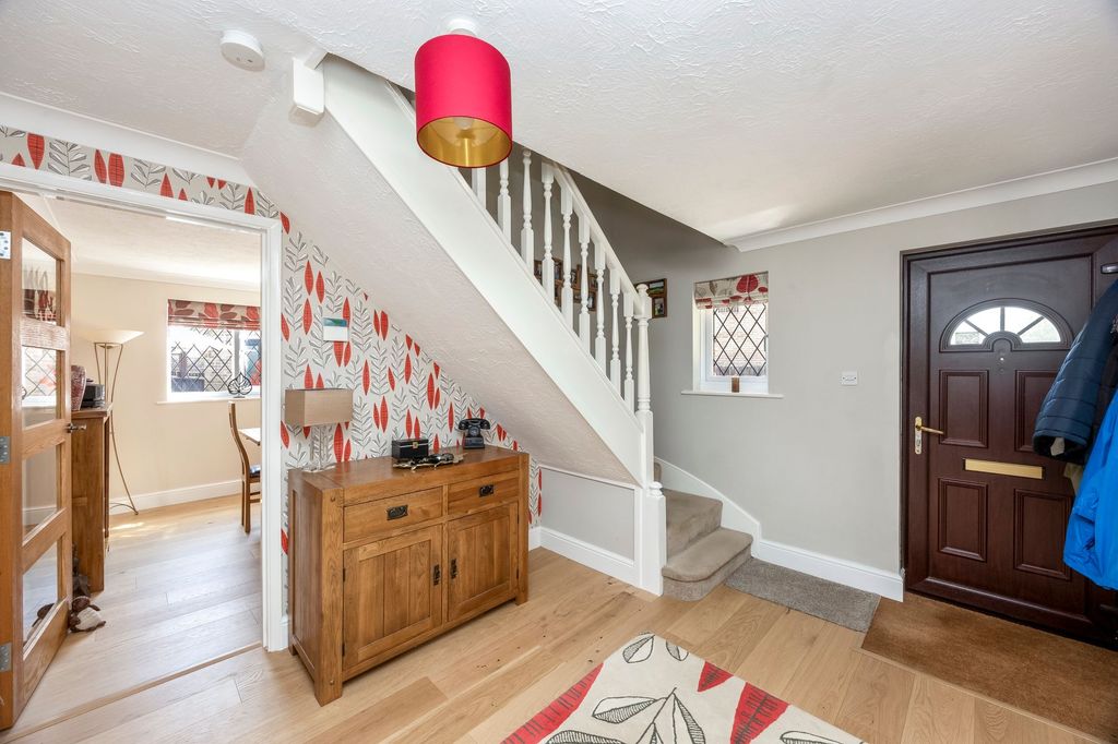 Property photo 2 of 26