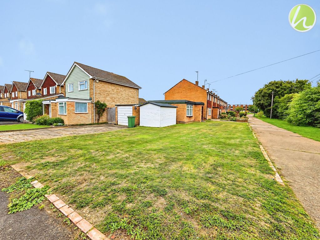 Property photo 2 of 14