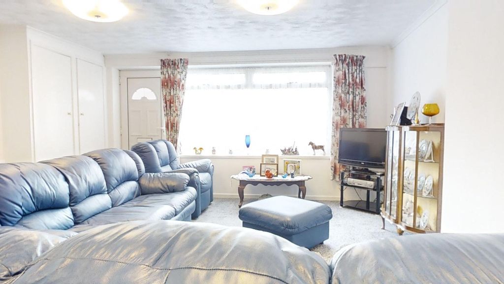 Property photo 3 of 15 Southwell-Village-Portland-Dorset-UK-Living-Room