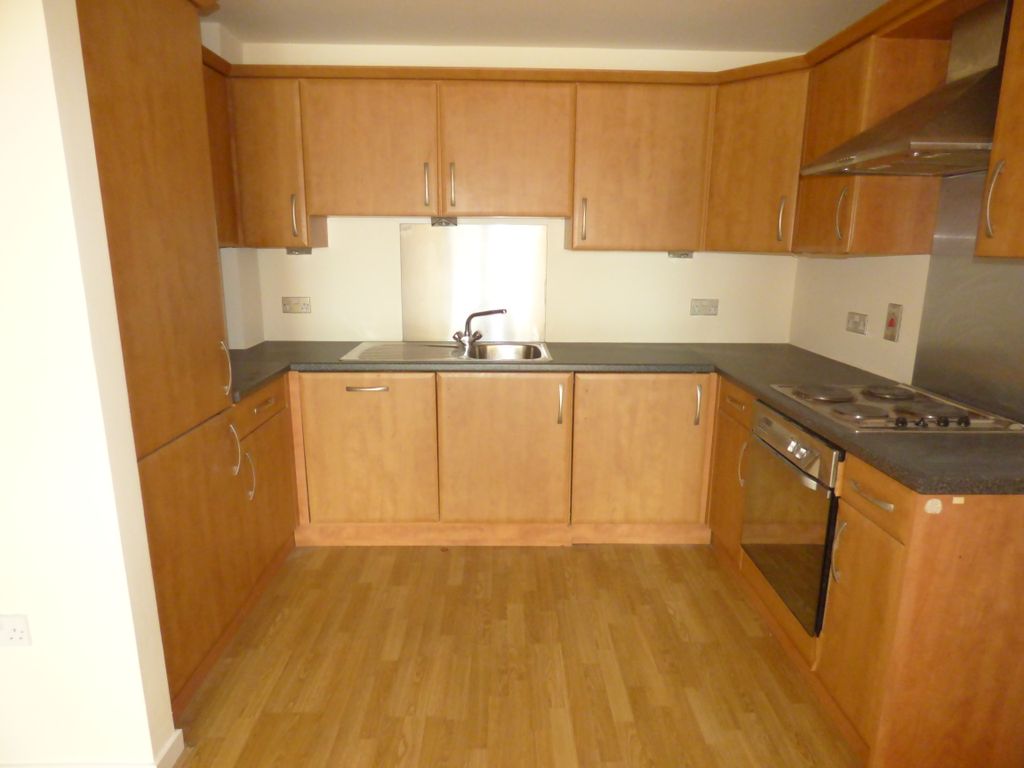 Property photo 2 of 9 Kitchen