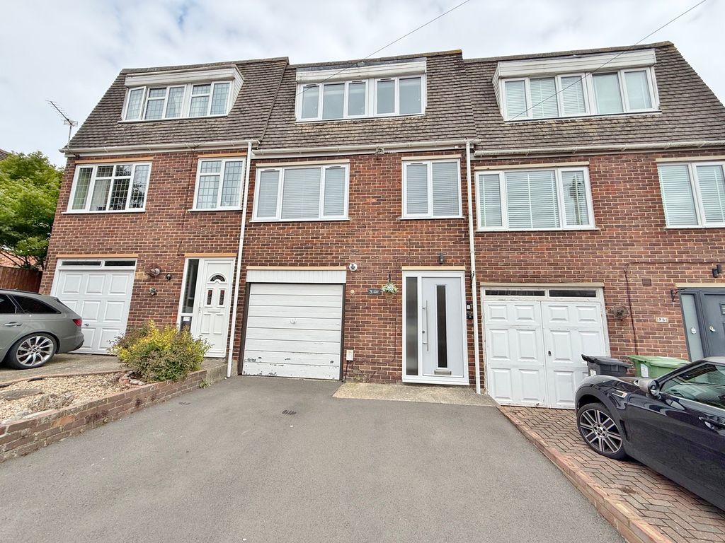 Property photo 1 of 24