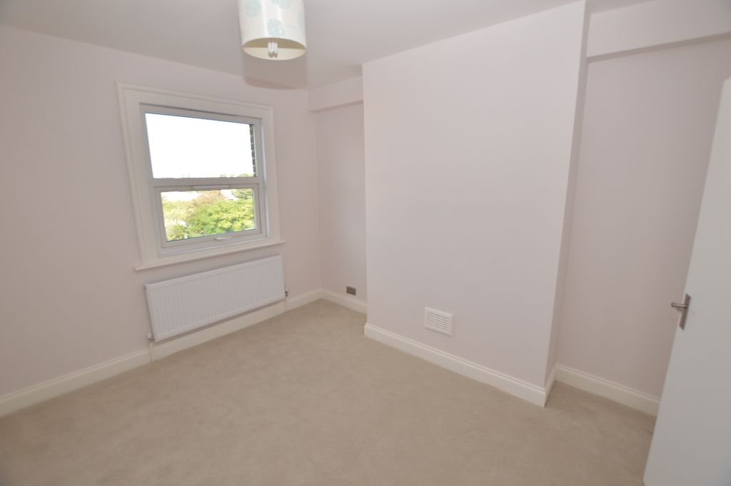 Property photo 2 of 9 Master Bedroom