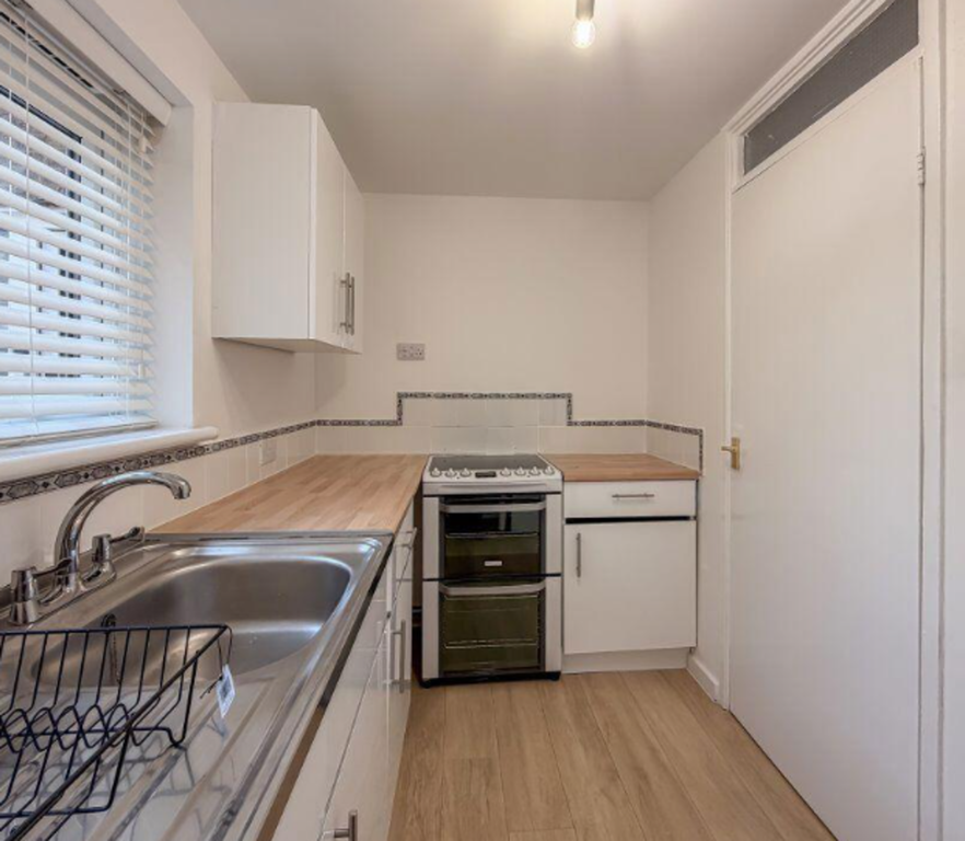 Property photo 2 of 5