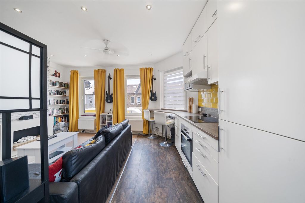 Haydons Road, Wimbledon SW19 photo 4