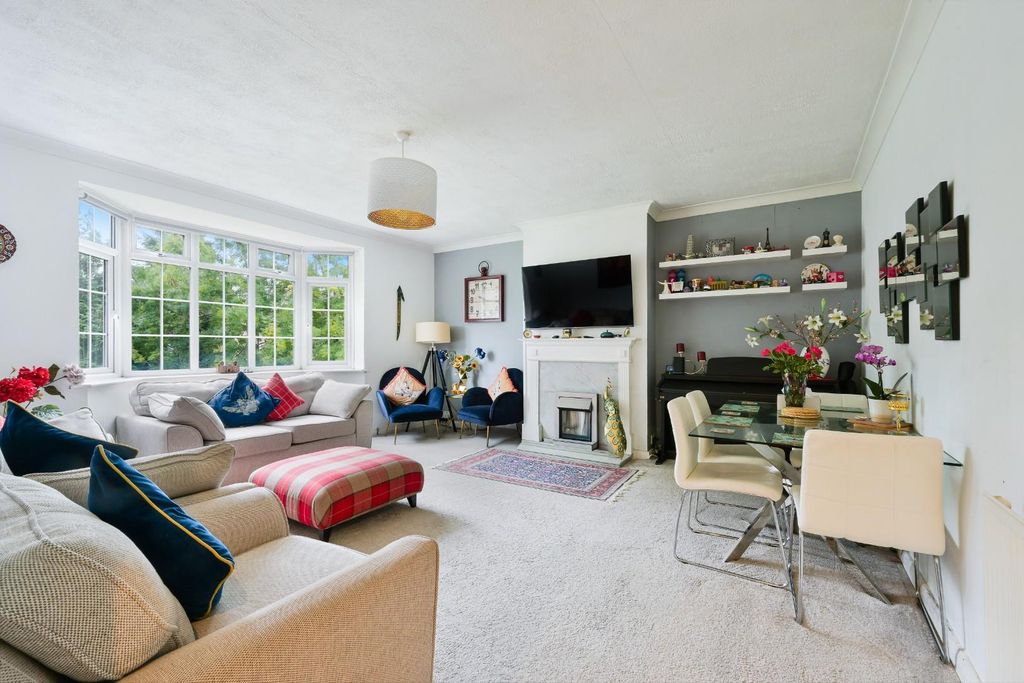 Property photo 2 of 14 Grange Mansions, (4).Jpg