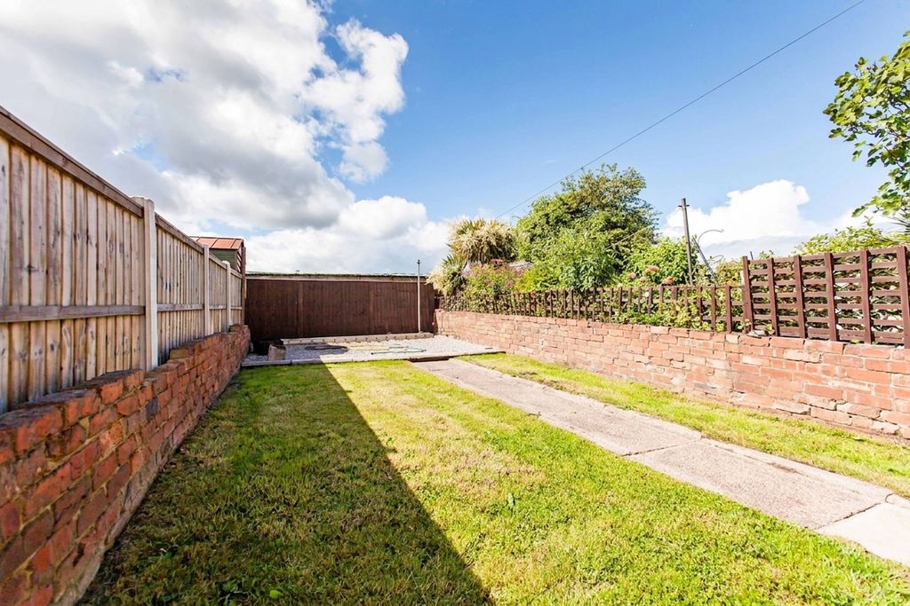 Property photo 3 of 19
