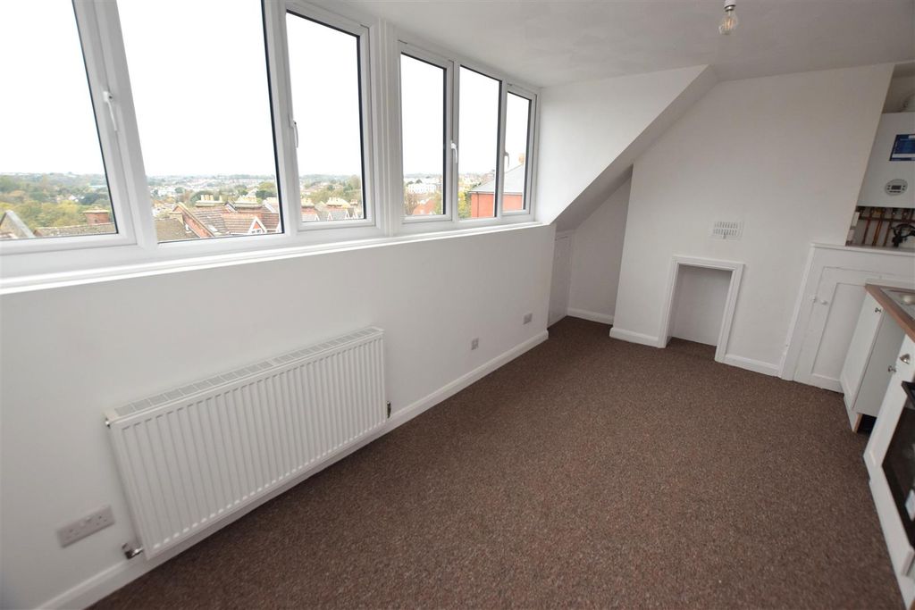 Property photo 3 of 6 Dsc_1398.Jpg