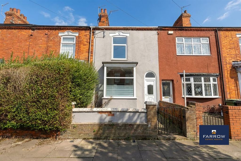 Property photo 1 of 20 Front