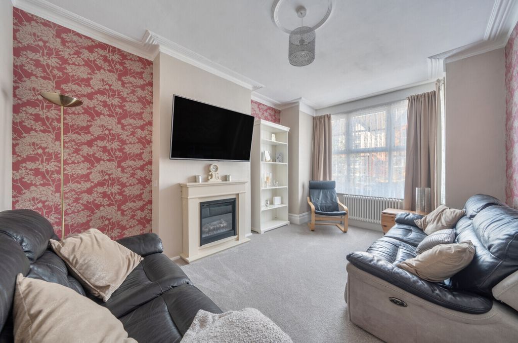 Property photo 2 of 12 Reception Room