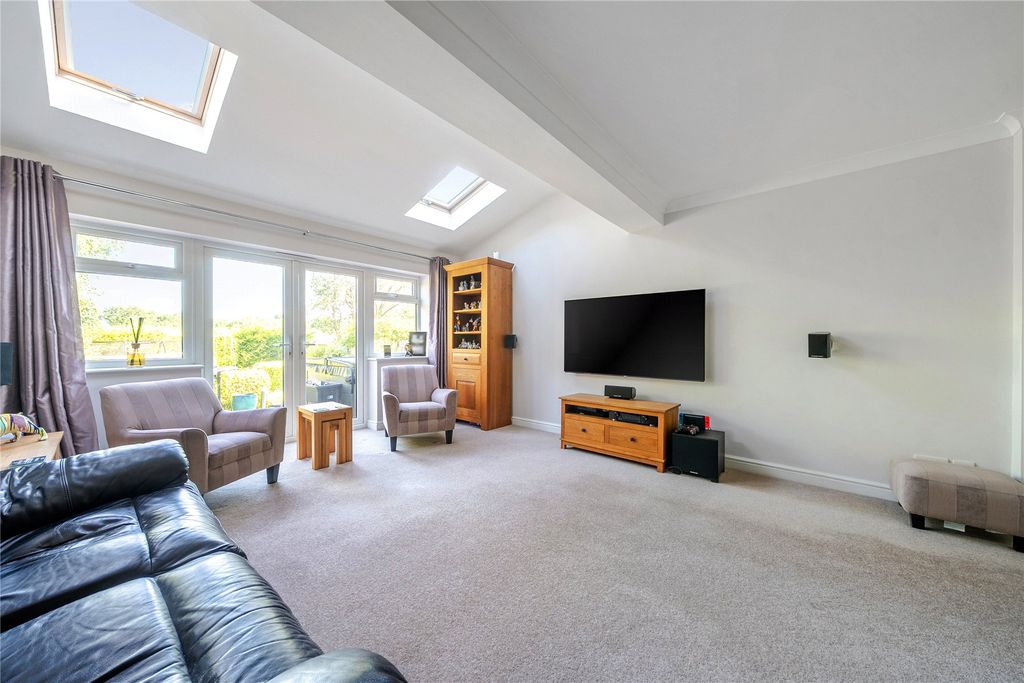 Property photo 3 of 20 Picture No. 04