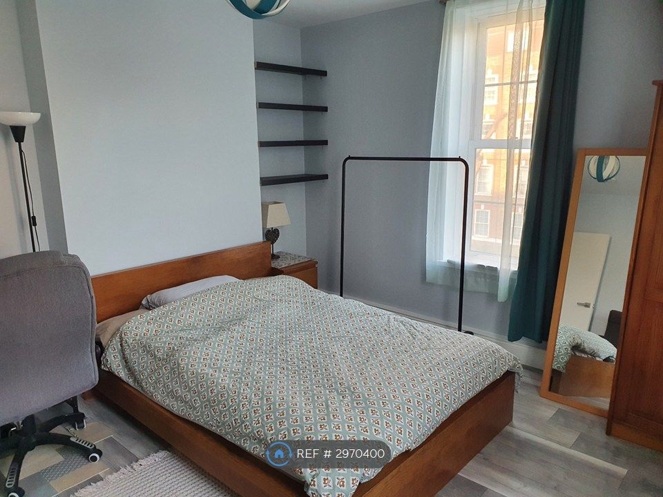 Property photo 1 of 11 Master Bedroom