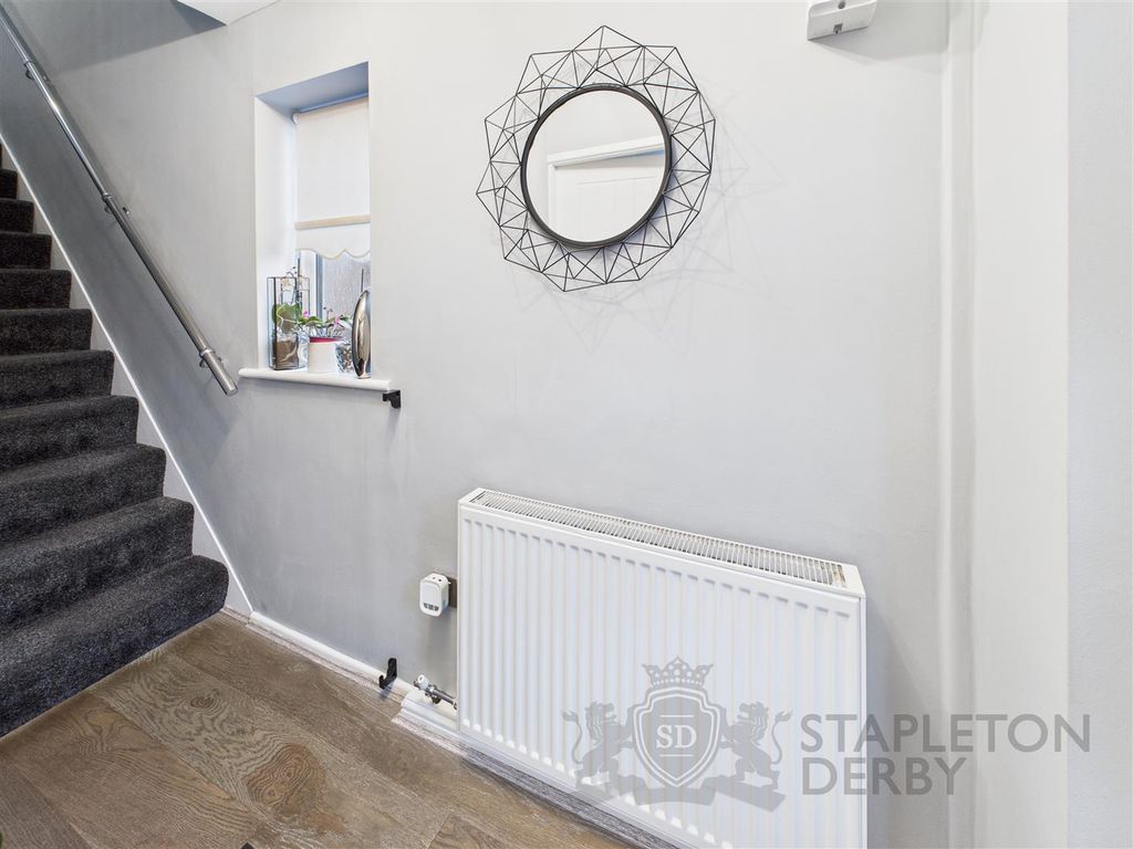 Property photo 3 of 23 Cam04720G0-Pr0159-Still022.Jpg