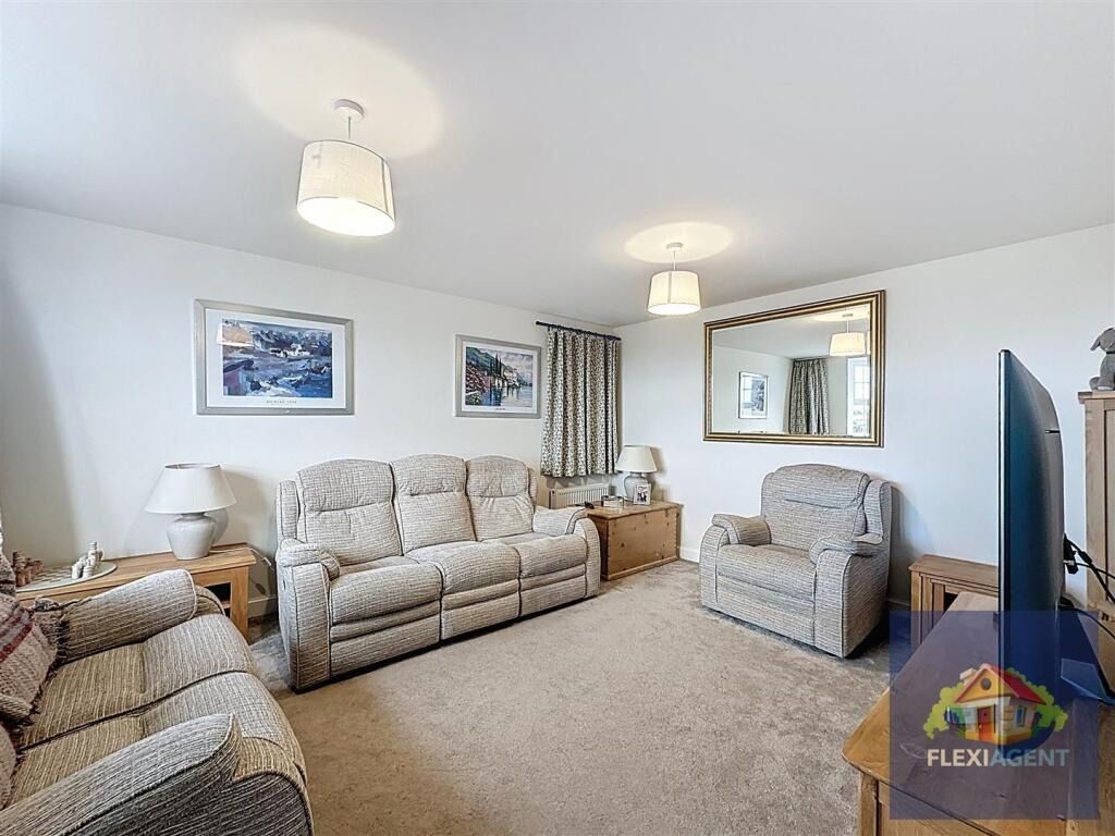 Property photo 3 of 51 4341194