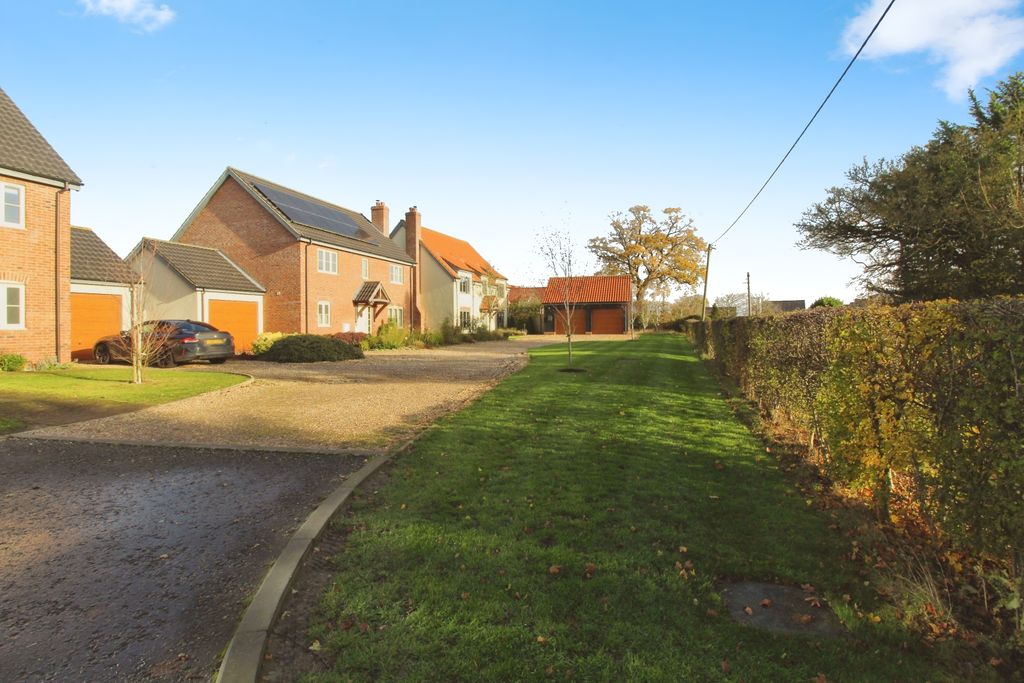 Property photo 3 of 35 Front