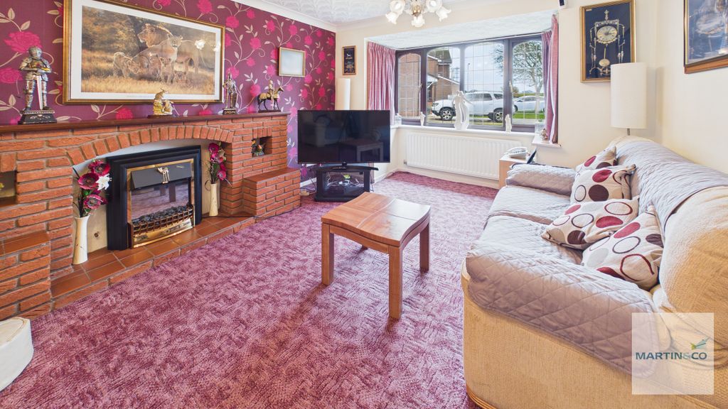 Property photo 3 of 31 Cam03663G0-Pr0245-Still020