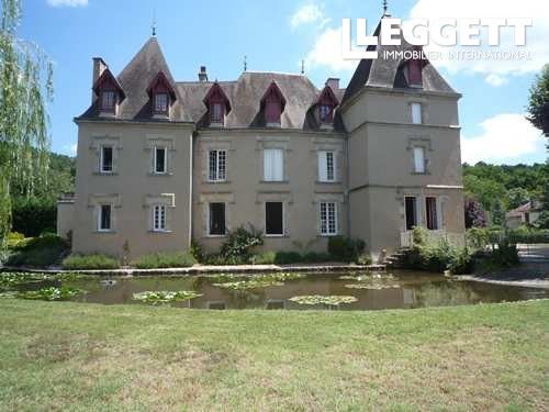 Property photo 1 of 8