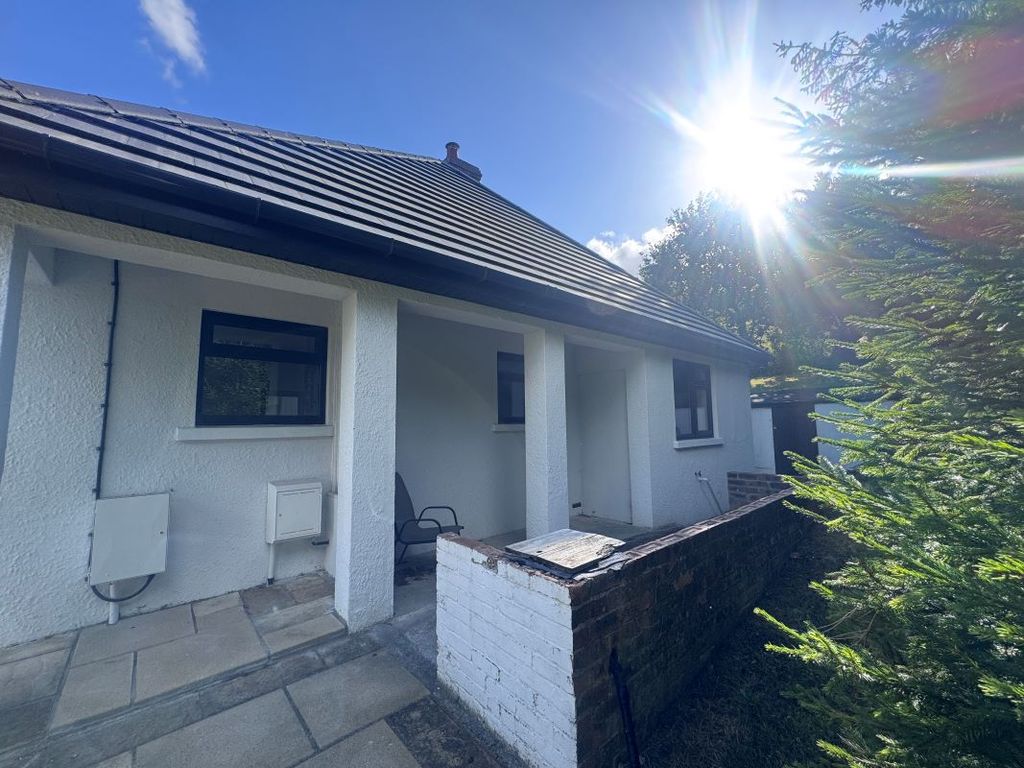 Property photo 3 of 28
