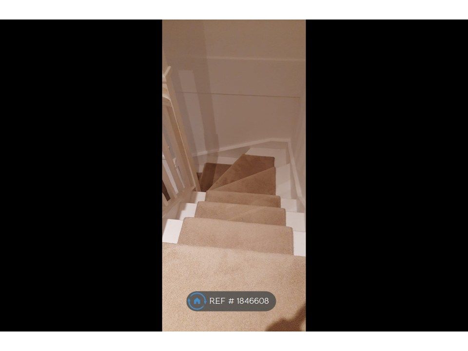 Property photo 3 of 35