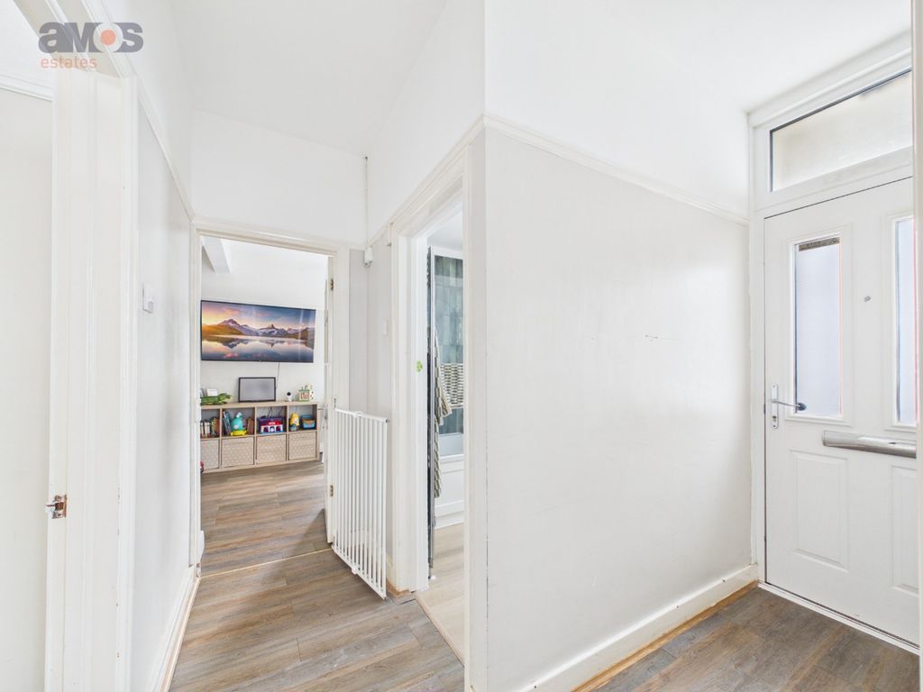 Property photo 3 of 19 5342017