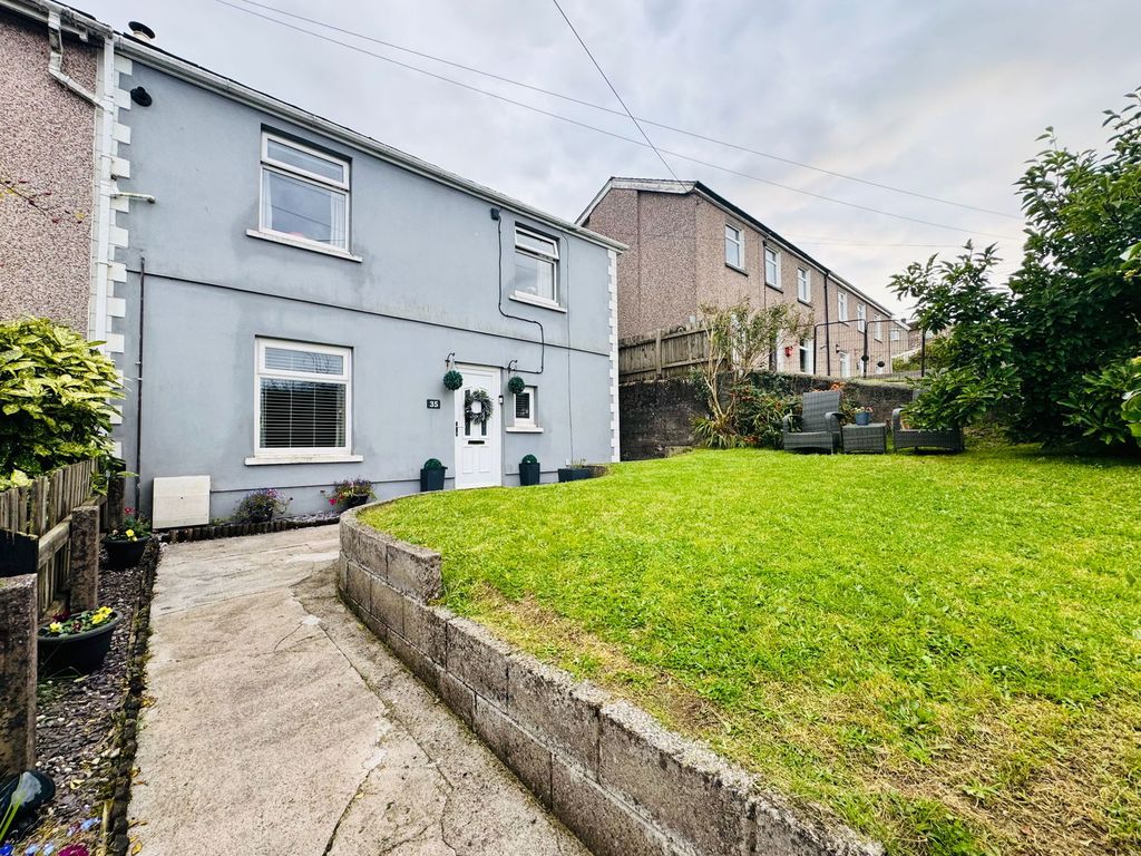 Property photo 2 of 29