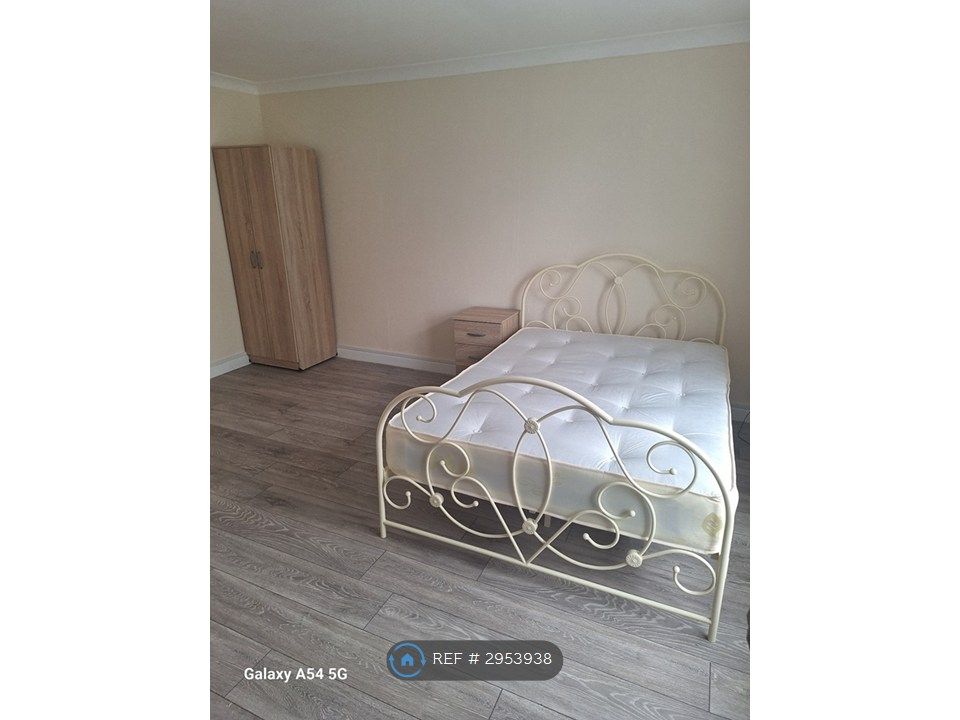 Property photo 3 of 31
