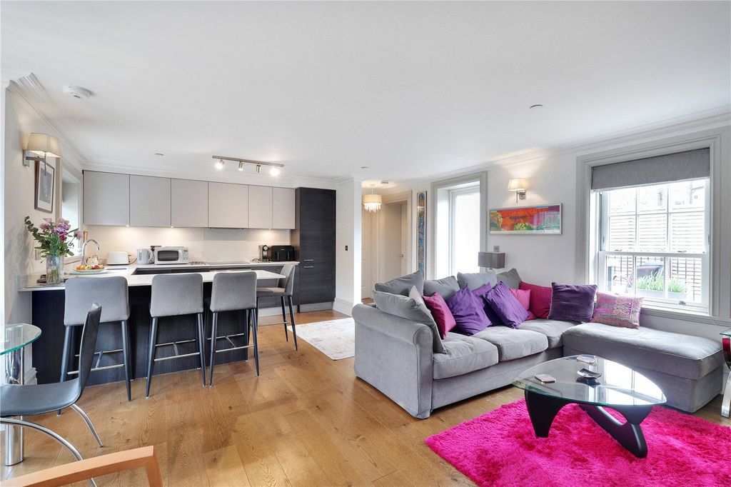 Property photo 2 of 14 Kitchen/Reception Rm