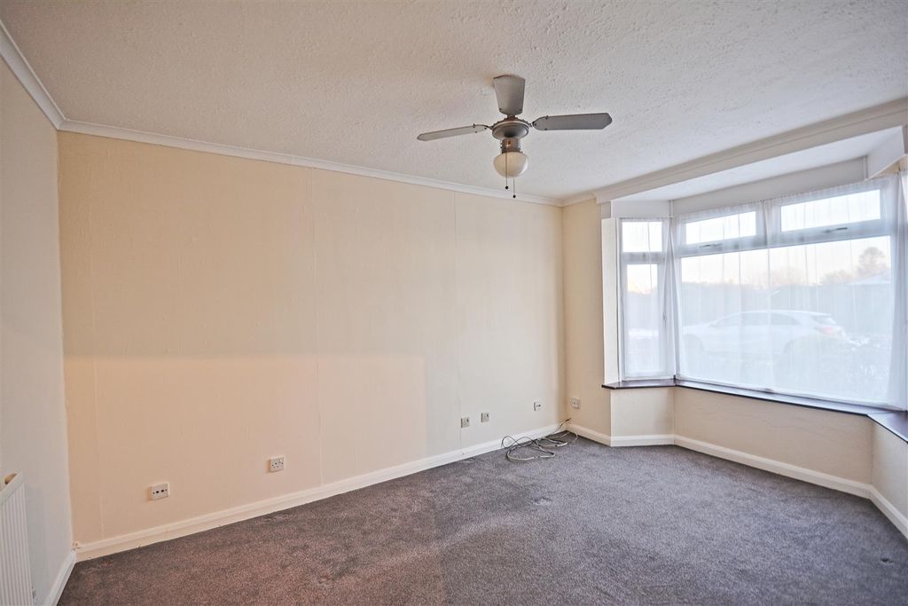 Property photo 2 of 7 4.Jpg