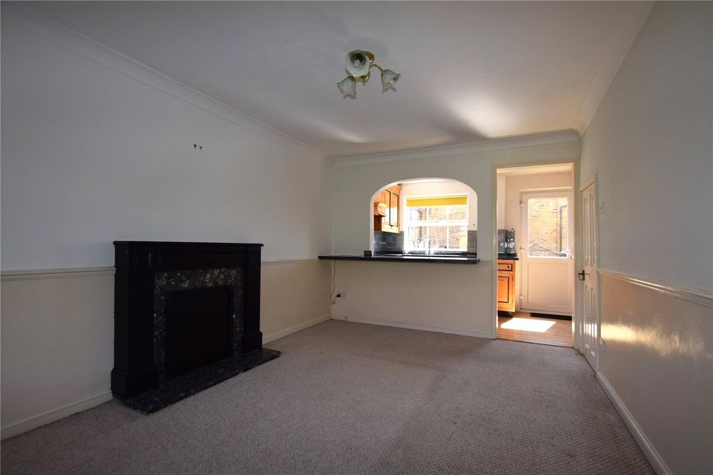 Property photo 2 of 10 Picture No. 15