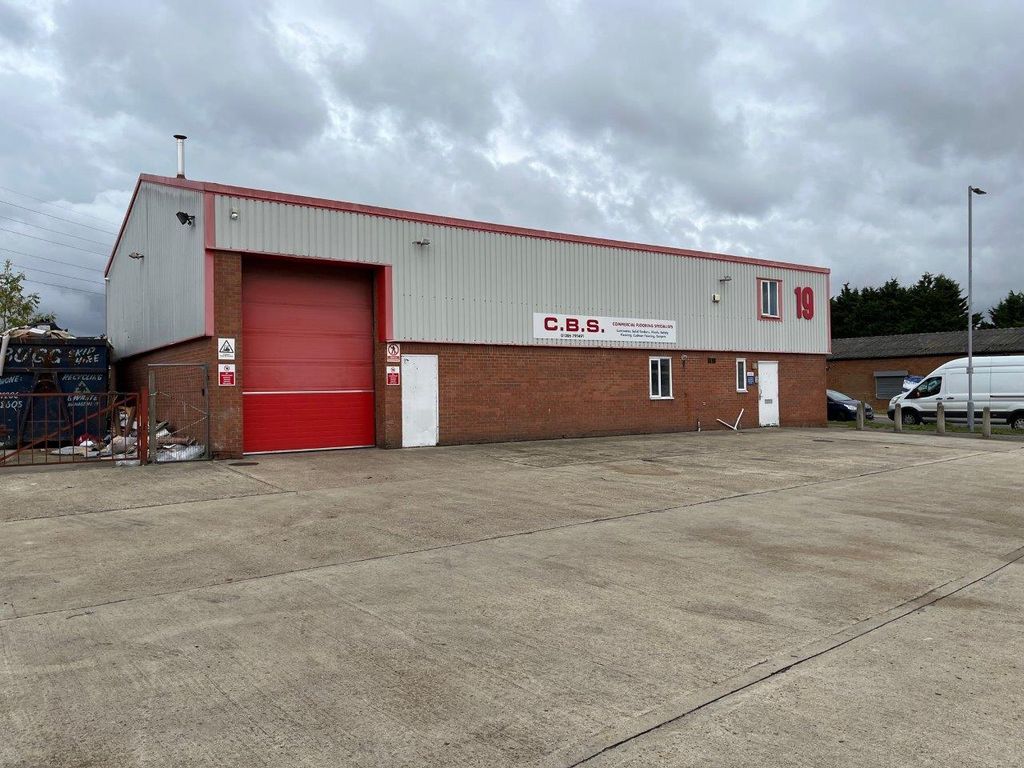 Property photo 1 of 5