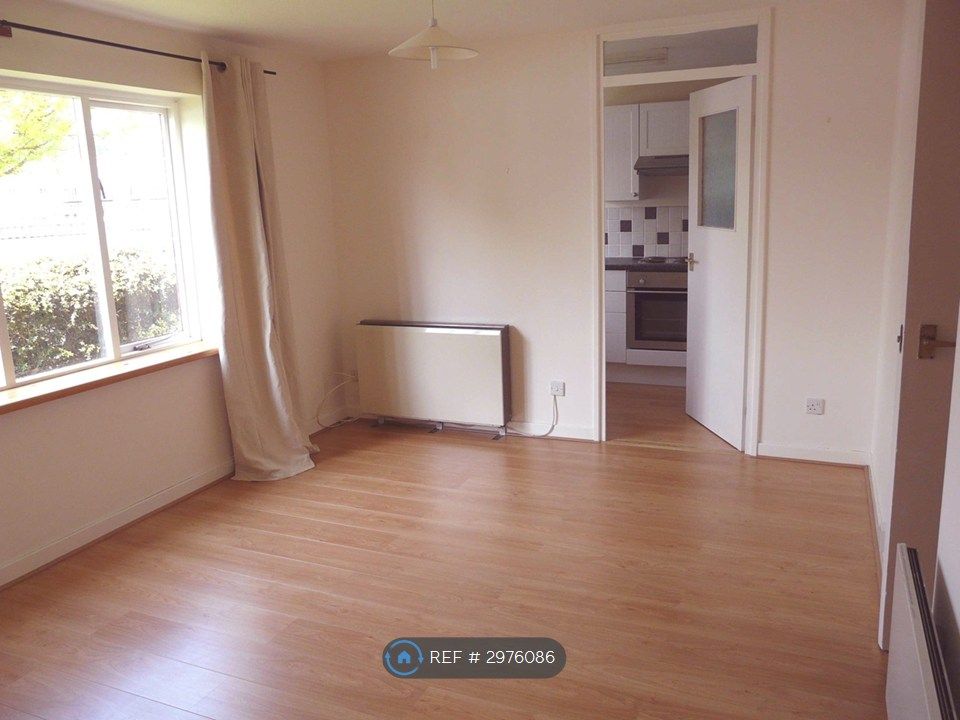 Property photo 3 of 6 Lounge Looking Towards Kitchen