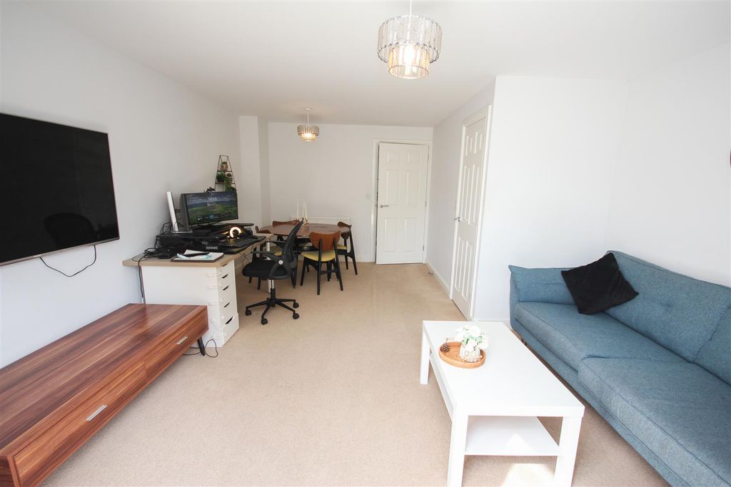 Property photo 3 of 10 Living 1.Jpg