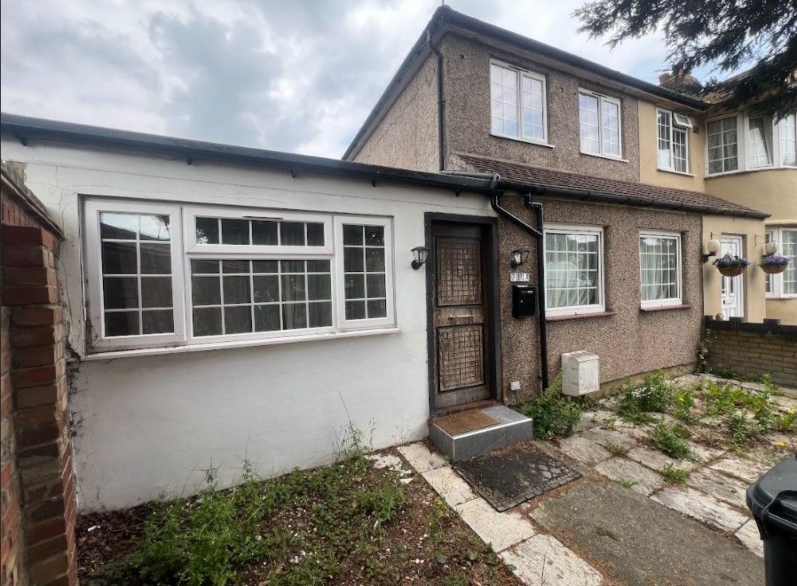 Property photo 1 of 3