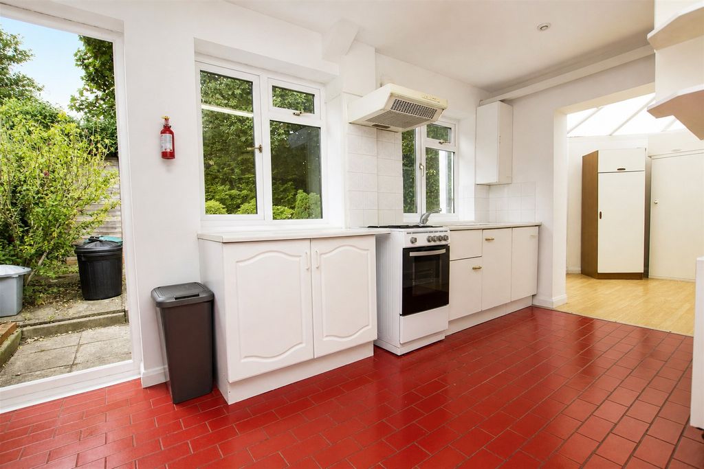 Property photo 3 of 13 Kitchen