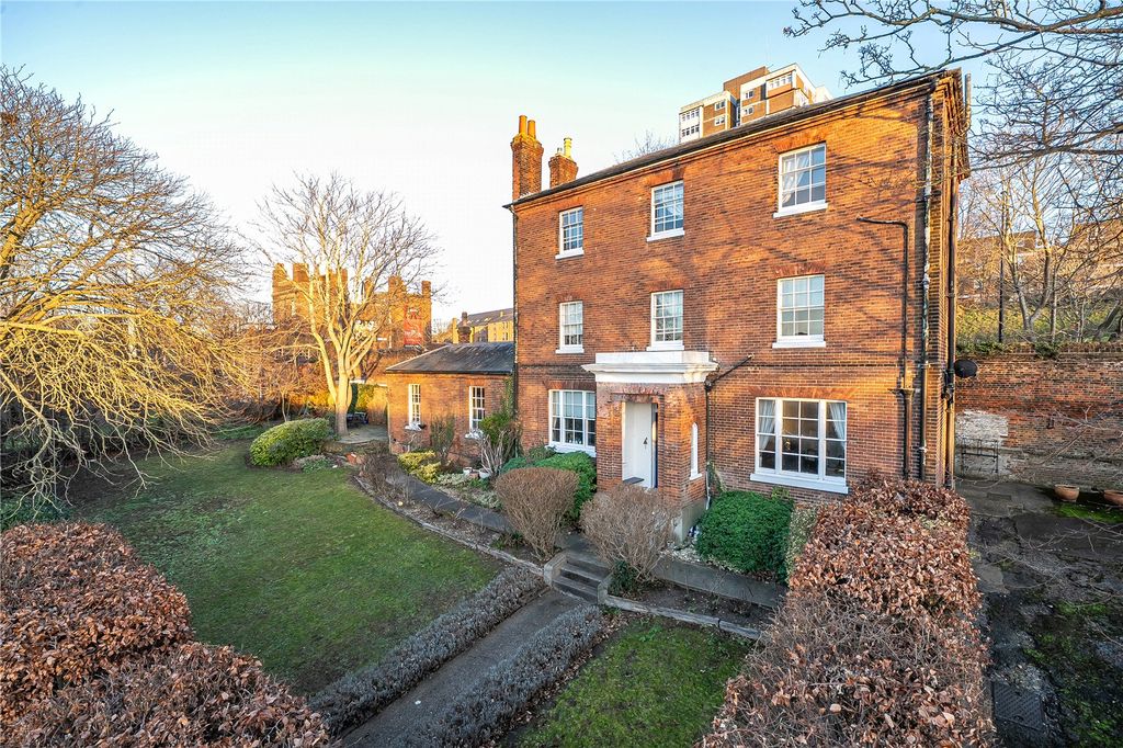 Property photo 1 of 40 Picture No. 40