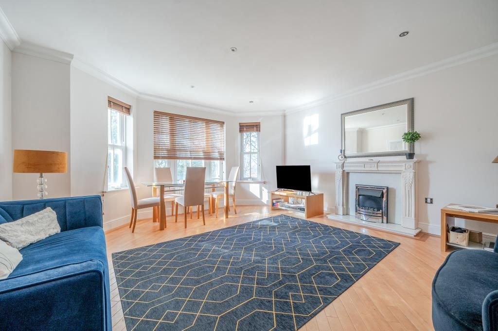 Property photo 3 of 10 Living Area