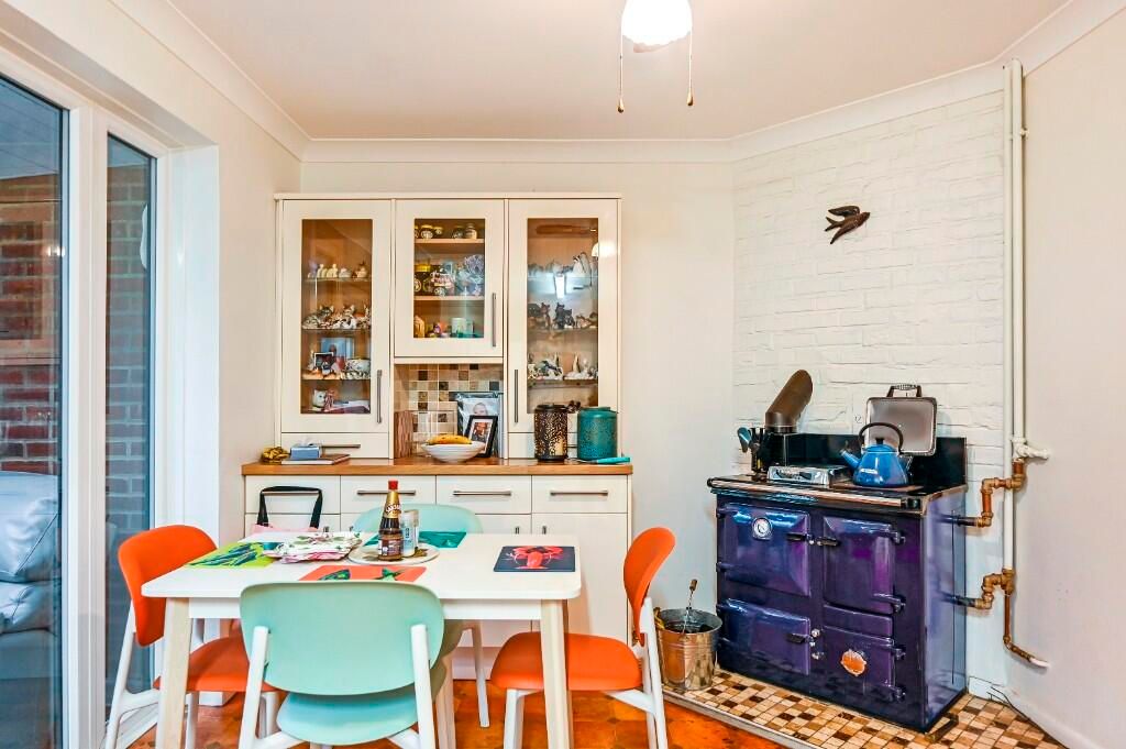Property photo 3 of 18