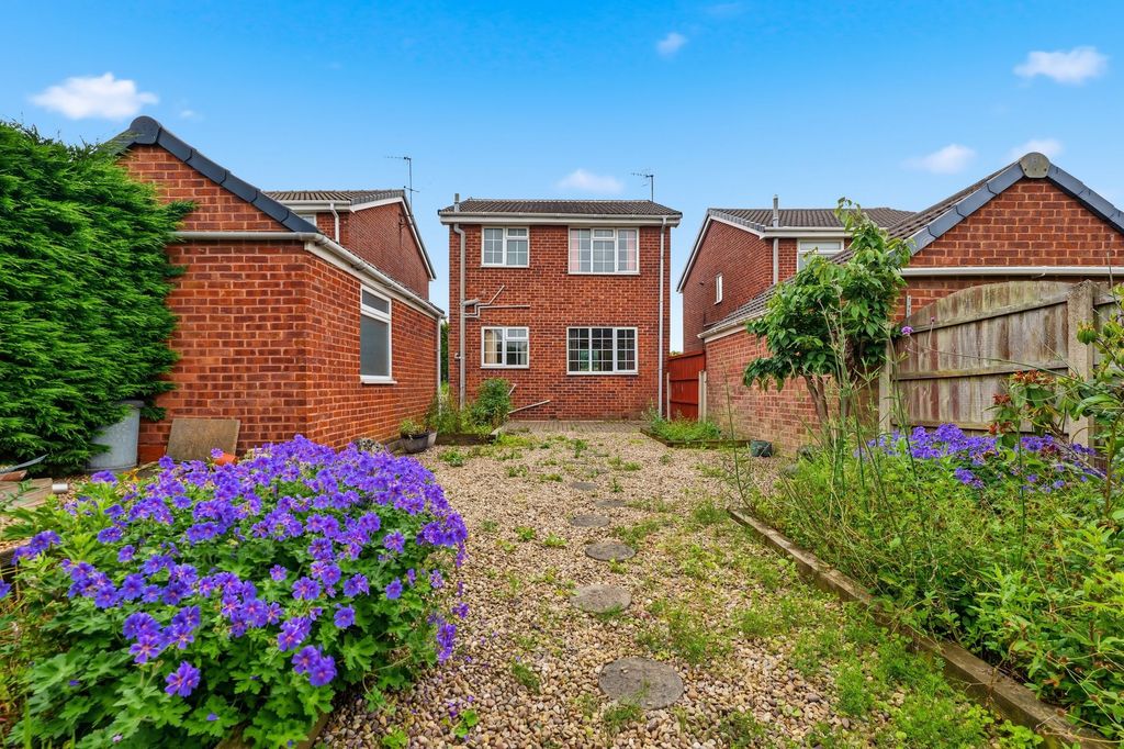 Property photo 1 of 24