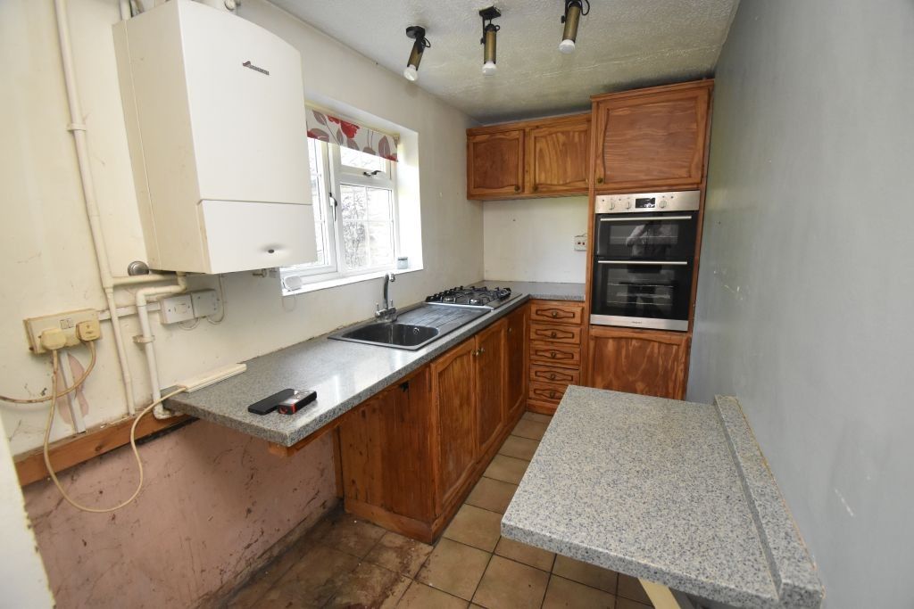 Property photo 2 of 12