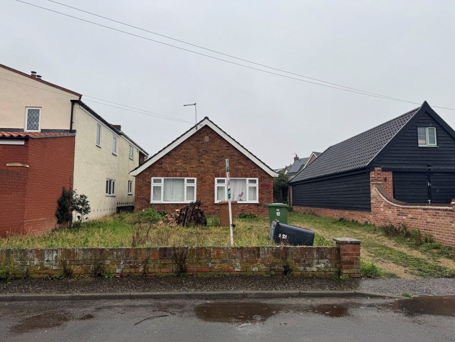 Property photo 1 of 12