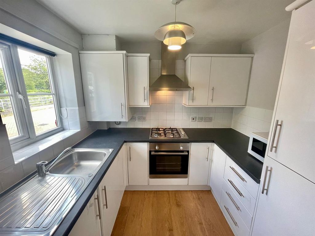 Property photo 3 of 14 2 Kitchen..Jpg