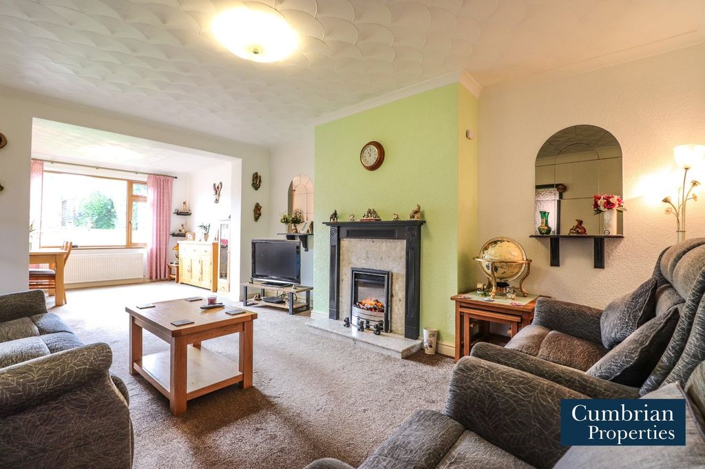 Property photo 2 of 19 Dining Lounge