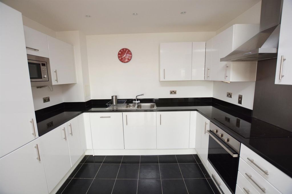 Property photo 2 of 8 Tcw5Ny5Ftc2Cfruvkaqgjbg-Qxy.Jpg