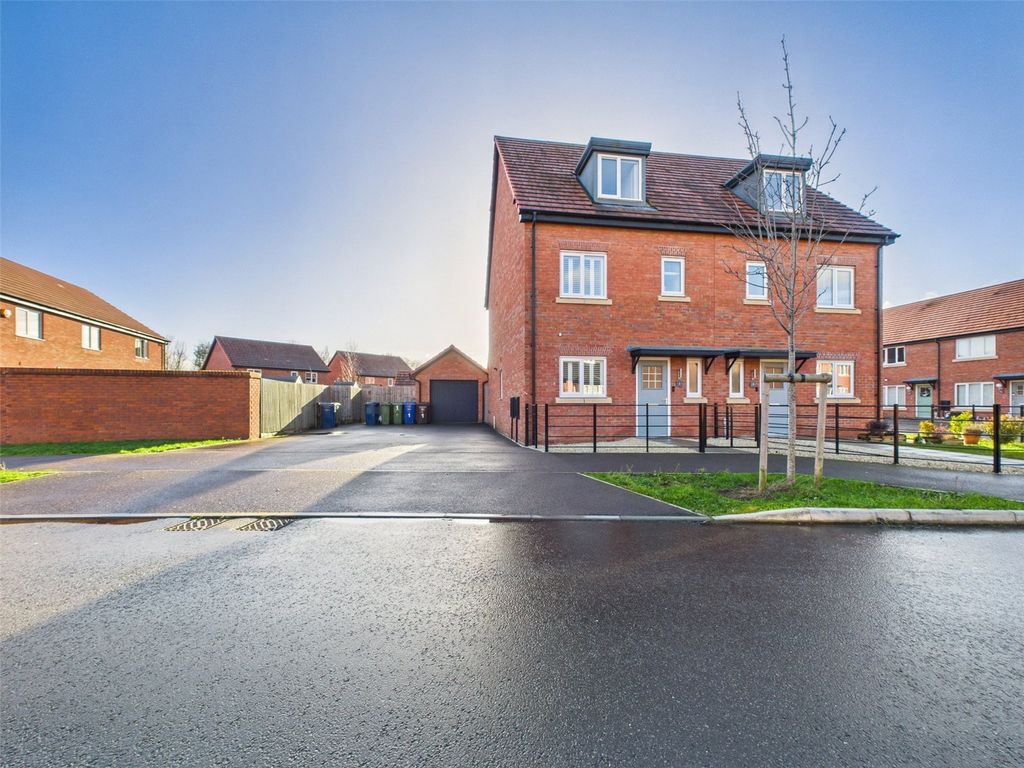 Property photo 1 of 17 Picture No. 03