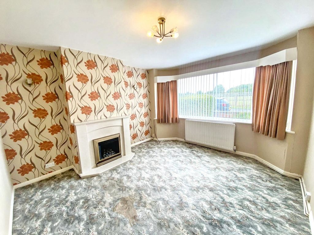 Property photo 2 of 26