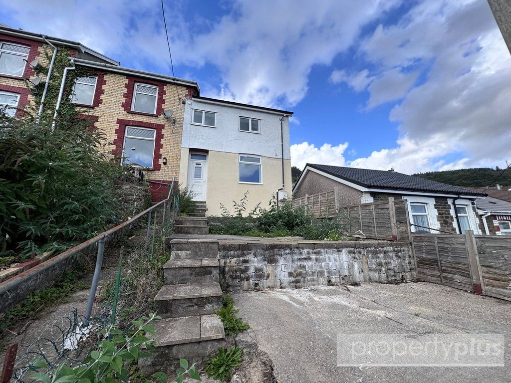 Property photo 1 of 13 Picture No. 02